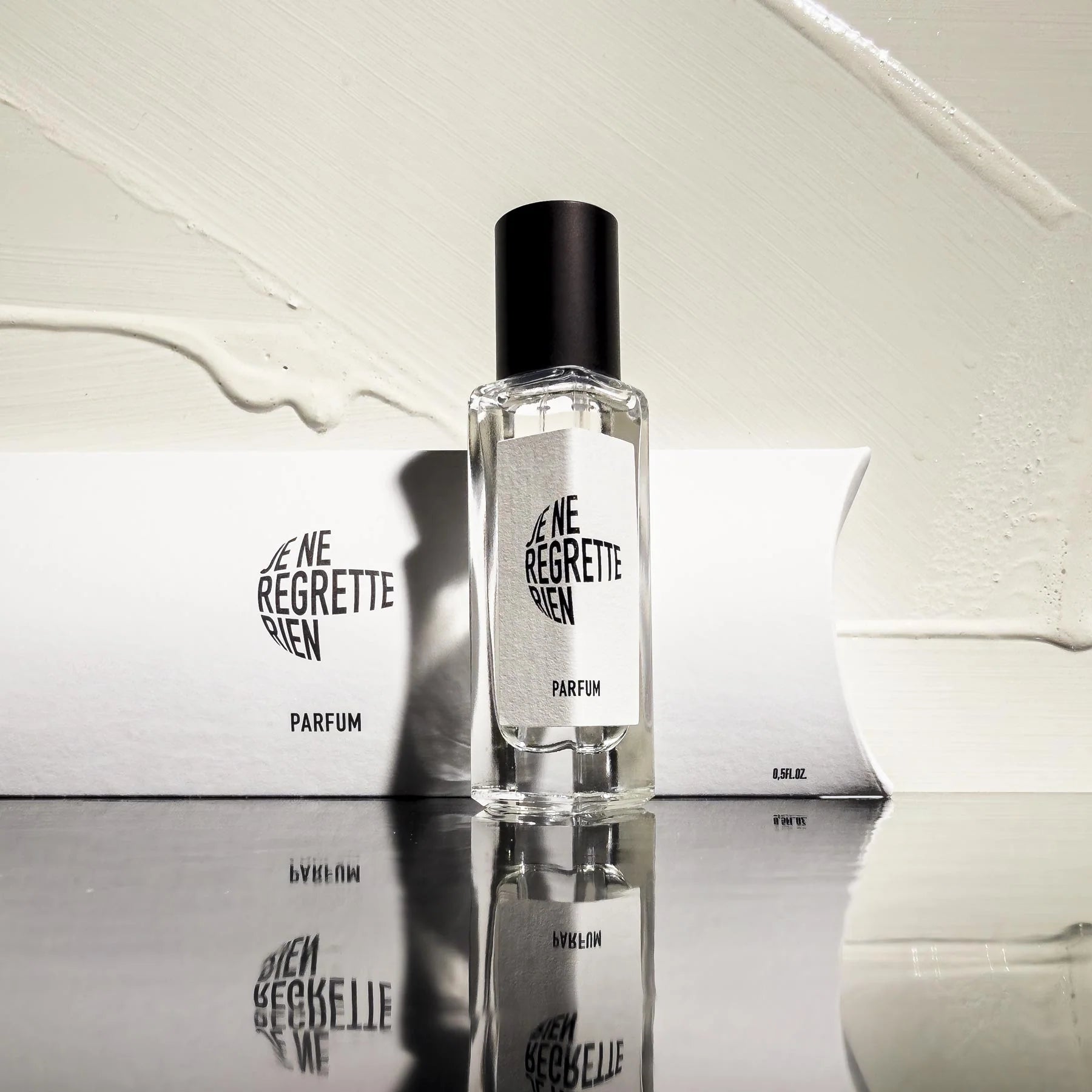 ART BRÜT - JE NE REGRETTE RIEN