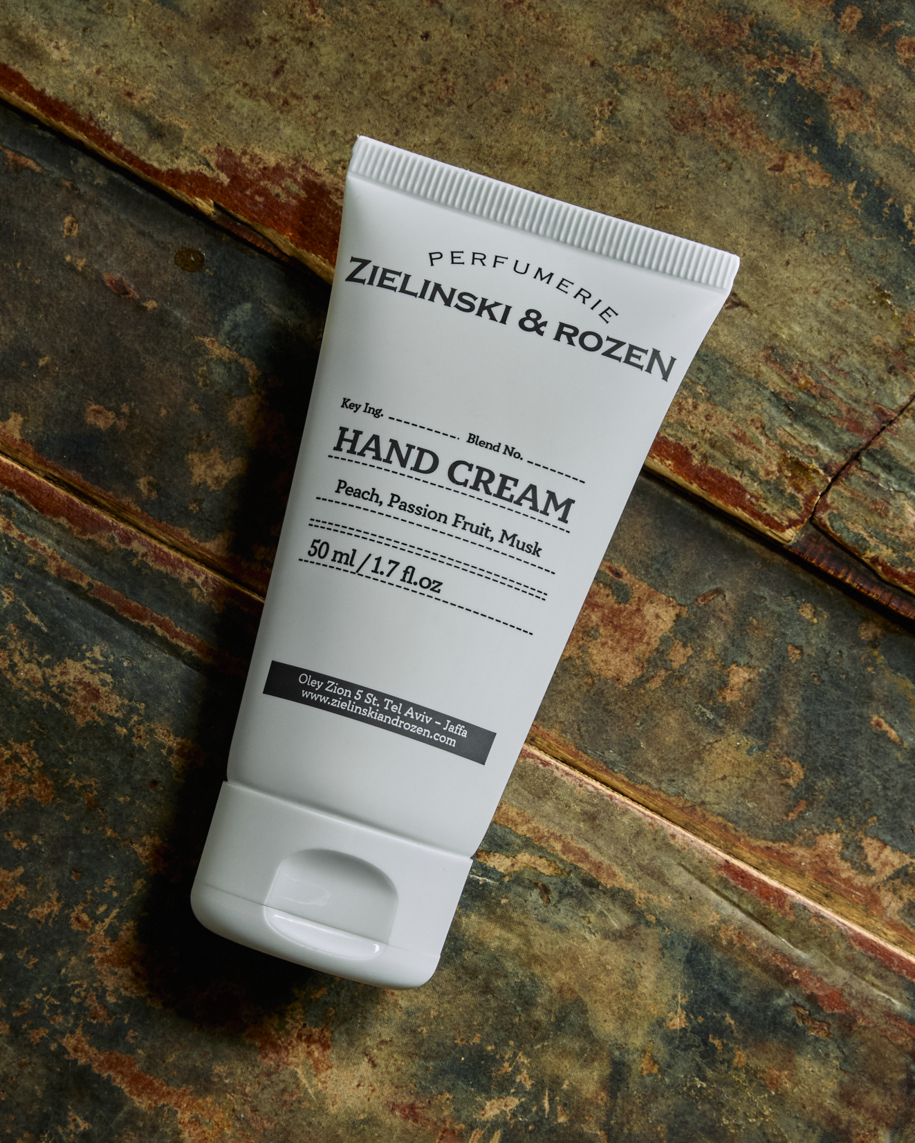 Peach, Passion Fruit, Musk