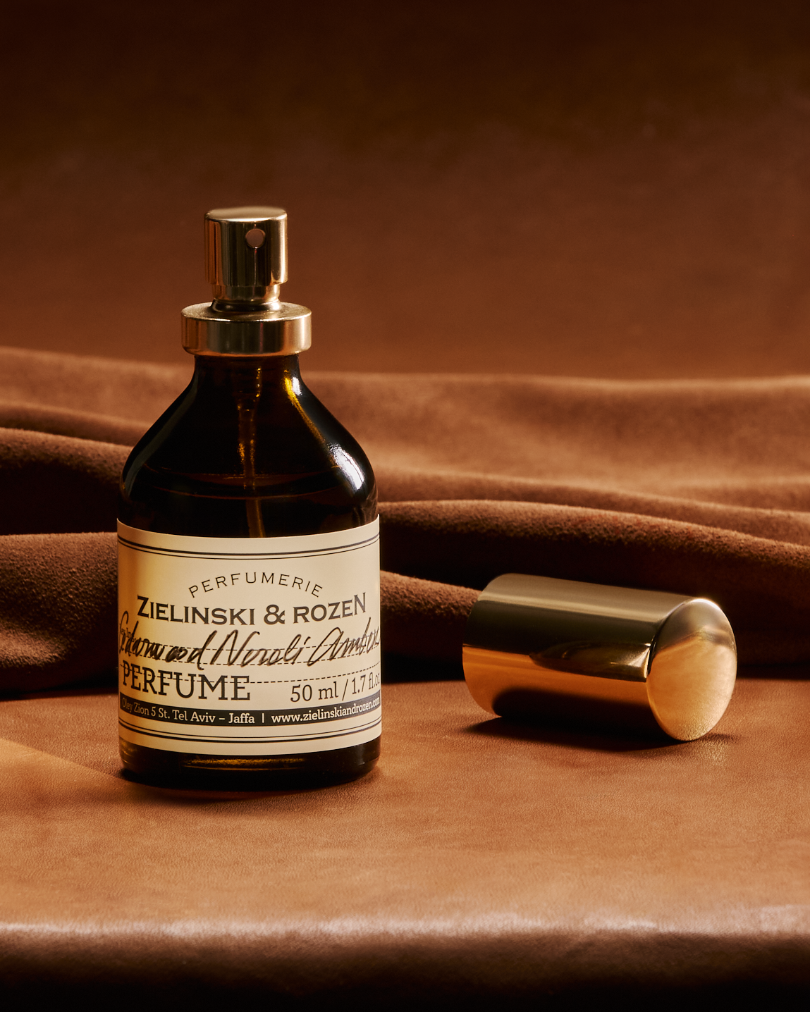 Cedarwood, Neroli, Amber