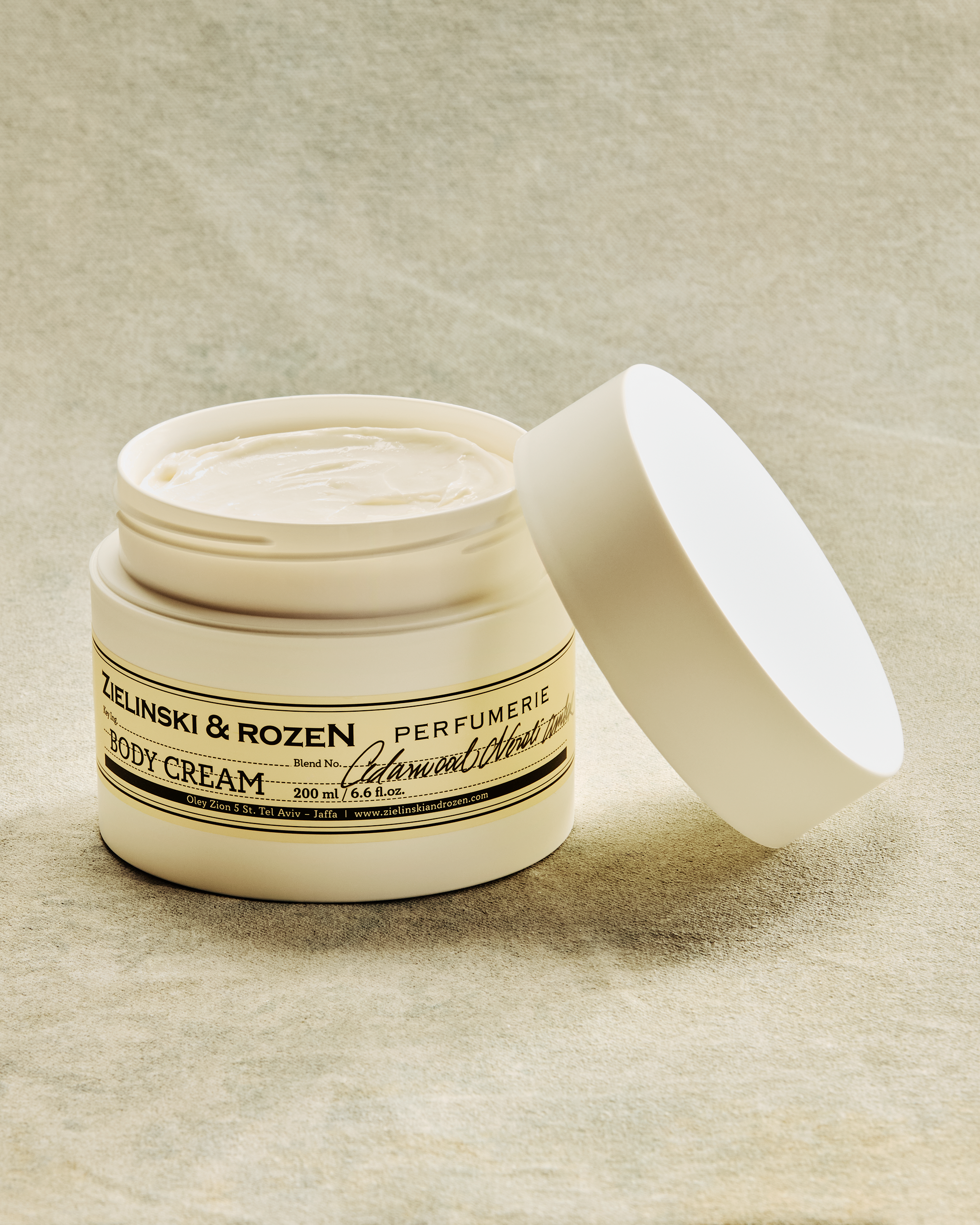 Cedarwood, Neroli, Amber